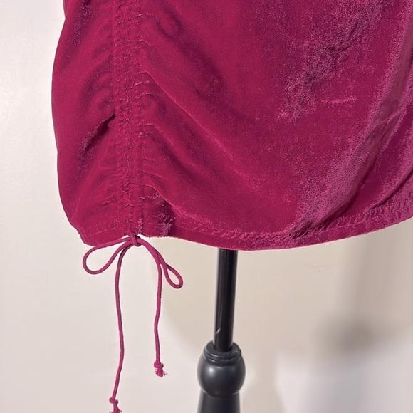 Free People Vivienne Ruched Velvet Mini Skirt - Rose Hypnotic - Raspberry Sz. 4 - Picture 5 of 11